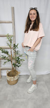 Lade das Bild in den Galerie-Viewer, Kurzarm Hoodie bonjour
