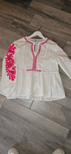 Lade das Bild in den Galerie-Viewer, Hippie Bluse pink
